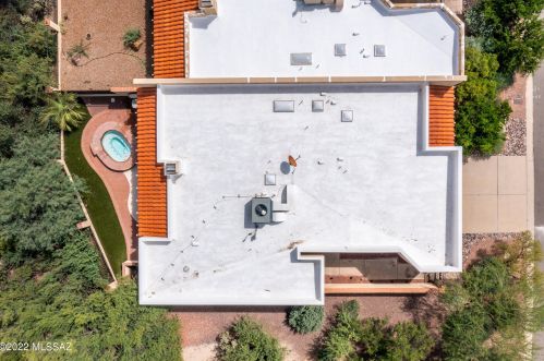 1035 Camino Diestro, Tucson AZ 85704-7694 exterior