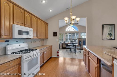 5 Barcelona Ct, Lakehurst NJ  08759-6060 exterior