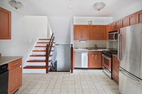 68 Regent Cir, Brookline, MA 02445-3357