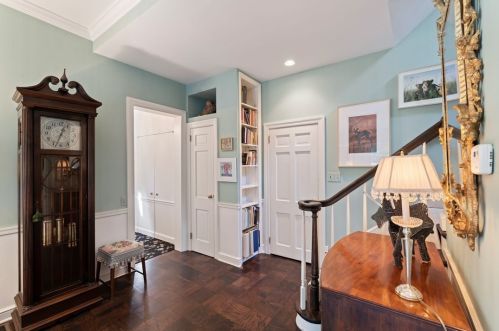 1521 Wightman St, Pittsburgh PA 15217-1407 exterior