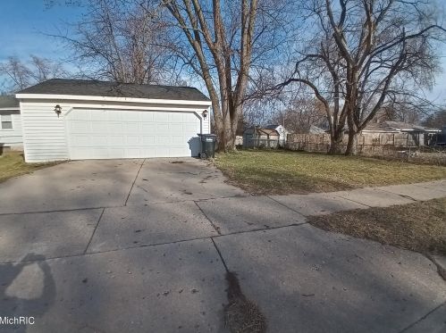 848 Bryant St, Wyoming MI exterior