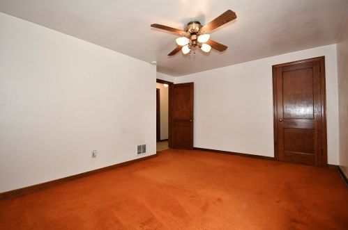 3147 Glendale Ave, Pittsburgh PA 15227-2829 exterior