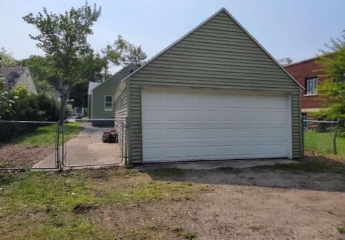 766 Mclaughlin Ave, Meskegon MI 49442-4031 exterior