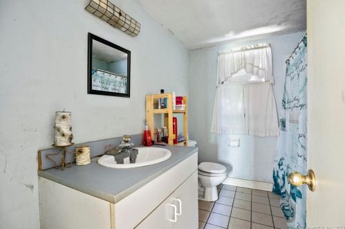 3 Fullin Rd, Norwalk CT 06851-3414 exterior