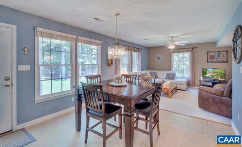 10 Green Ct, Bybee VA  22963-3249 exterior