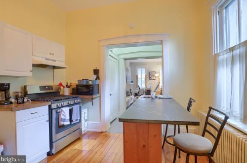 433 Walnut St, Lancaster PA 17603-3362 exterior