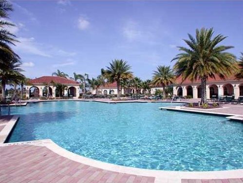 410 Aqua Vista Ln, Fort Pierce FL  34986-2645 exterior