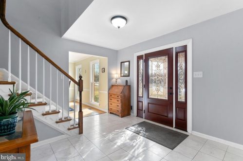 2 Granby Ct, Rockville MD 20855-1406 exterior