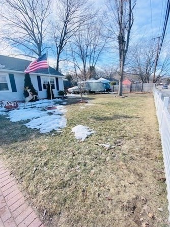 293 Mill St, Worcester MA 01602-3129 exterior