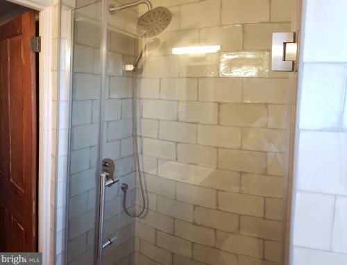 426 Leverington Ave, Philadelphia PA 19128-3314 exterior