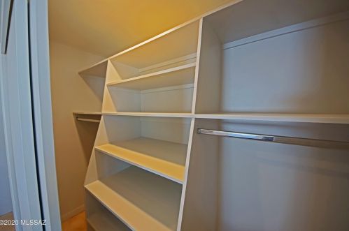 3008 Dickson Dr, Tucson AZ 85716-1722 exterior