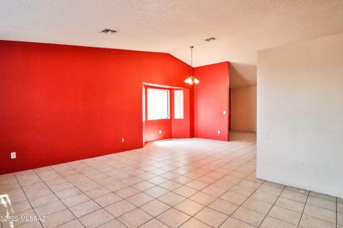 6082 Birchwood Dr, Tucson AZ  85746-3150 exterior