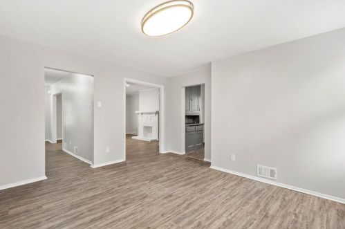 920 Freeland St, Pittsburgh PA 15210-1646 exterior