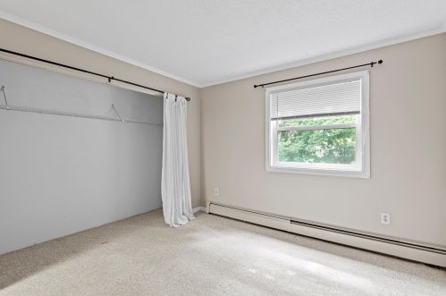 108 Cocheco St, Dover NH 03820-3506 exterior