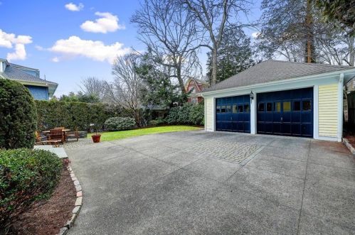 166 Arlington Ave, Providence RI 02906-2331 exterior