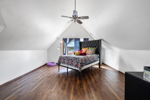 5518 Auer Ave, Milwaukee WI 53212-2107 exterior