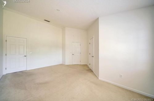 2071 Wild Meadow Cir, Fort Pierce FL  exterior