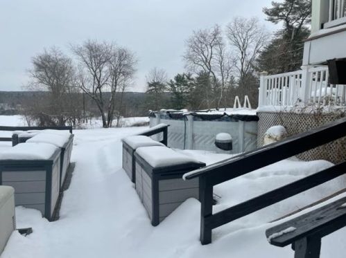 466 Josiah Bartlett Rd, Concord, NH 03301-5928