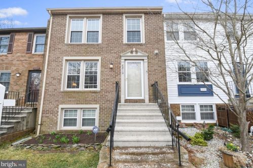 6812 Heatherway Ct, Alexandria, VA 22315-3938