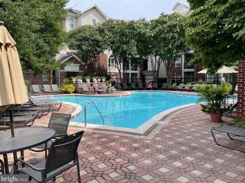 1580 Spring Gate Dr, Mc Lean VA  22102-3443 exterior