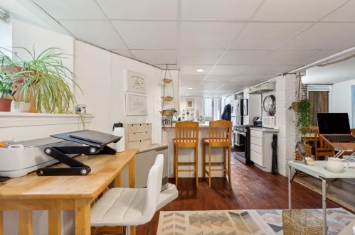 1552 Congress St, Portland ME 04102-3333 exterior