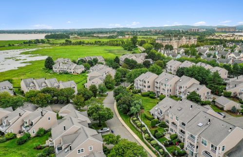 5 Ketch Ln, Quincy MA 02171 exterior