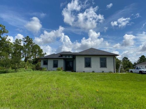 149 41st Ave, Naples, FL 34120-4313