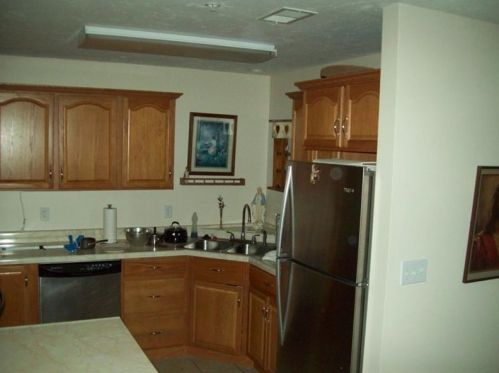 1 Coraopolis Rd, Moon Twp PA 15108-4052 exterior