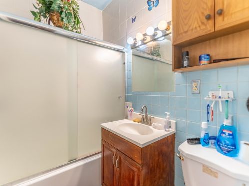 1627 Mcvicker Ave, Chicago IL 60630-1925 exterior