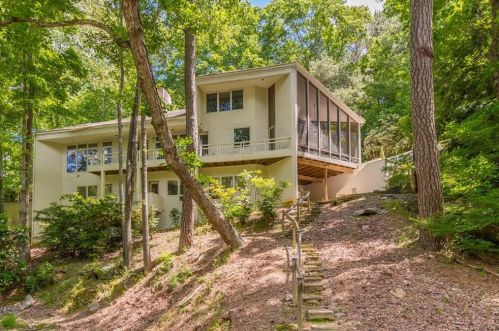 55 Finch Frst Trl, Atlanta GA 30327-4576 exterior