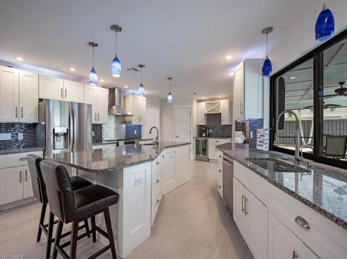 473 Cypress Way, Naples FL 34110-1107 exterior