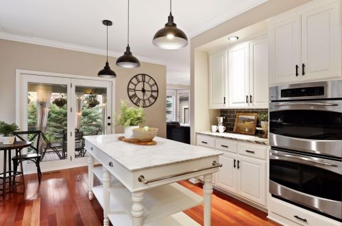 8932 Hunters Trl, Saint Paul MN  55125-9182 exterior