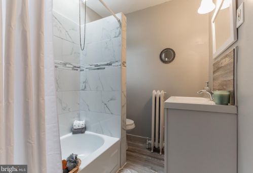 5006 Franklin St, Philadelphia PA 19122-1322 exterior