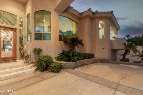 13816 18th St, Phoenix AZ 85022-2878 exterior