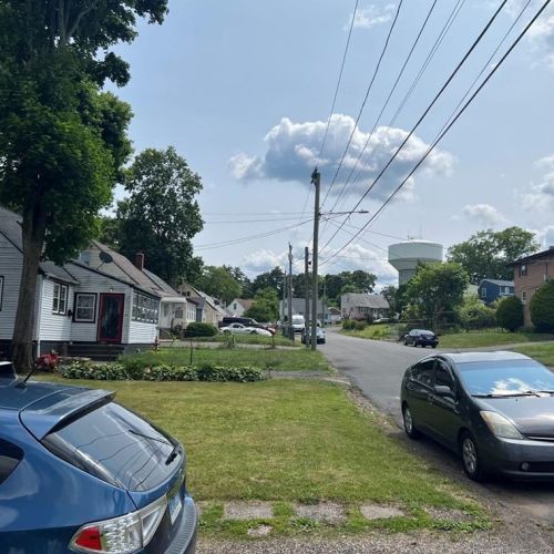 28 Elam St, New Britain CT 06053-2706 exterior