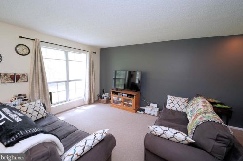 46 Lehavre Ct, Trenton NJ  08619-4723 exterior