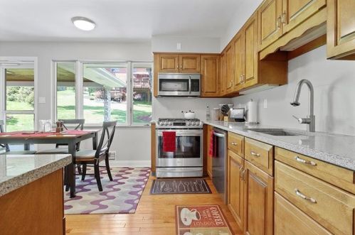 2630 Cedarvue Dr, Pittsburgh PA 15241-2912 exterior