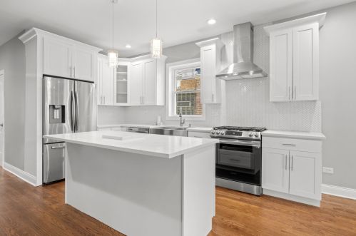 8009 Bishop St, Chicago IL 60620-3852 exterior