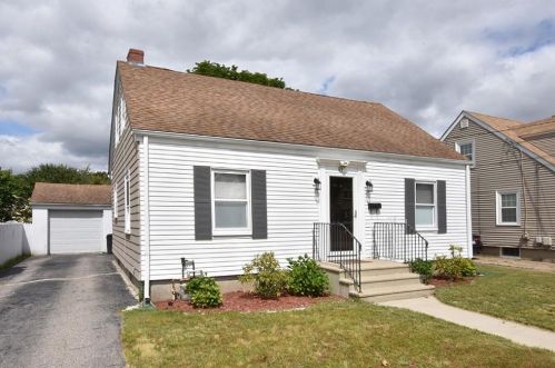 63 Community Dr, Providence RI  02905-1031 exterior