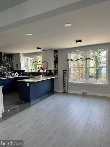 99 Elfreth Rd, Huntingdon Valley PA  19006-1210 exterior