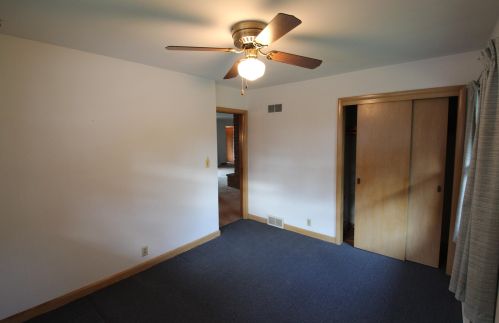 7435 Jackson Dr, Milwaukee WI 53219-2818 exterior