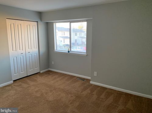 27 Erbitea Ln, New Castle DE 19720-4655 exterior