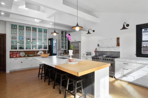 39 Orch Ave, Providence RI 02906-5514 exterior