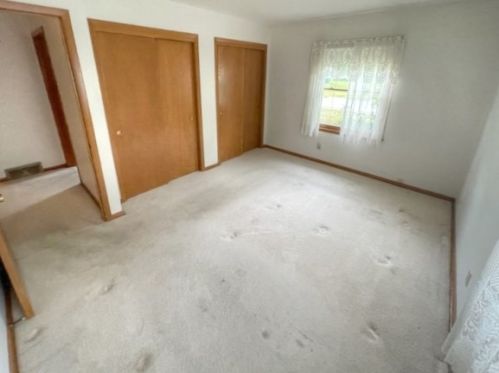 11927 Locust St, Milwaukee WI 53212-2642 exterior