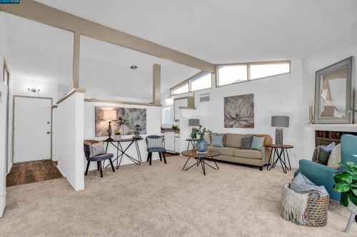 2129 Roskelley Dr, Concord CA 94519-2242 exterior