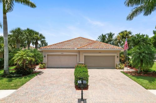 14598 Grapevine Dr, Naples FL 34114-8664 exterior