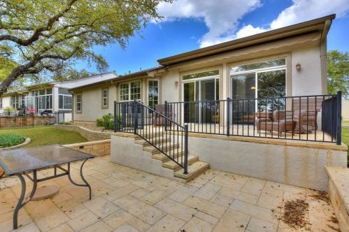 200 San Saba Dr, Georgetown TX 78633-5126 exterior