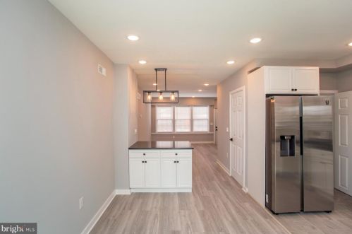 5809 Ditman St, Philadelphia PA 19135-4043 exterior