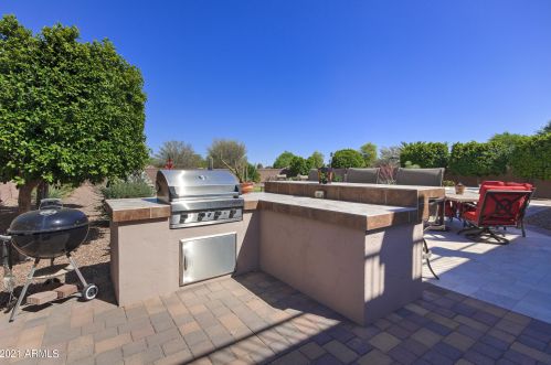 6151 Fresno St, Chandler AZ 85249-5589 exterior