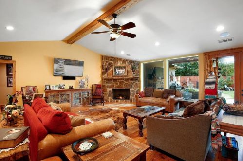 6520 Calais Dr, Dallas, TX 75254-7914